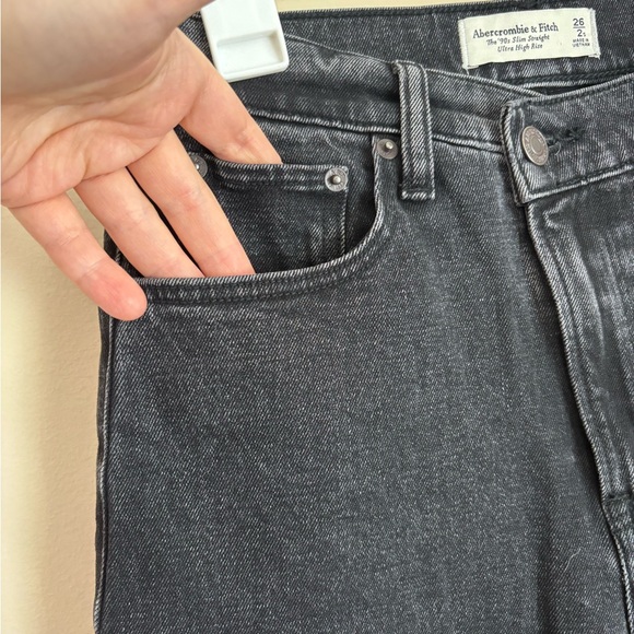 Abercrombie & Fitch Jeans 90s Slim Straight Leg Ultra High Rise Dark GraySize 26 - Picture 11 of 12